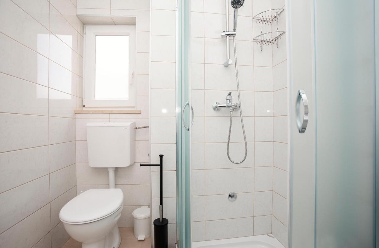 Studio apartman Amalie Pazin Bagian luar foto