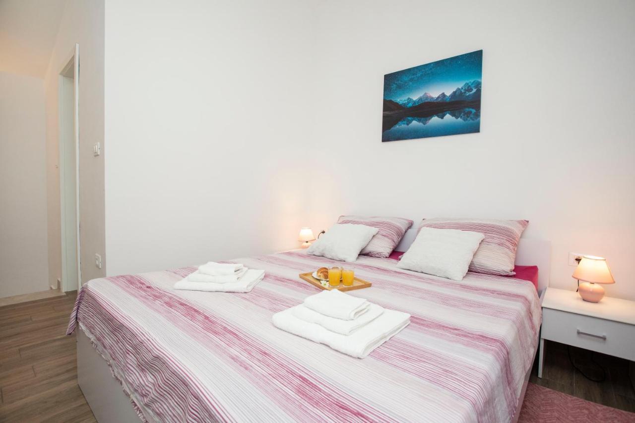 Studio apartman Amalie Pazin Bagian luar foto