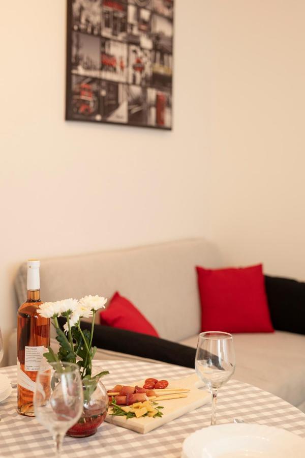 Studio apartman Amalie Pazin Bagian luar foto